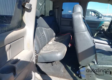 1999 Chevrolet Silverado K1500 from USA, damaged, VIN 2GCEK19T5X1115162